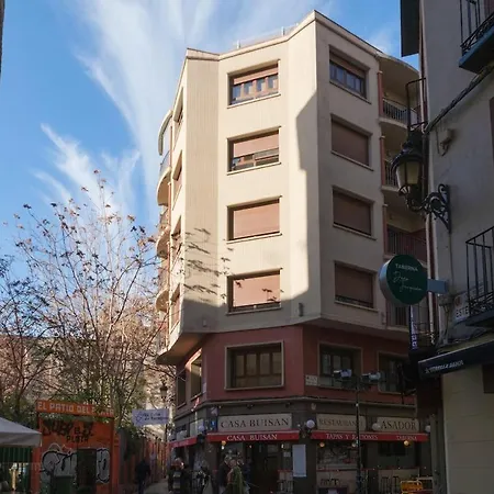 Loira Ossau, Terraza Cerca Del Centro * Zaragoza