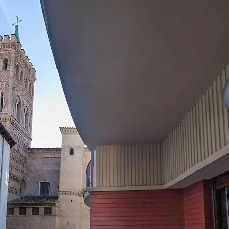 Loira Ossau, Terraza Cerca Del Centro Zaragoza